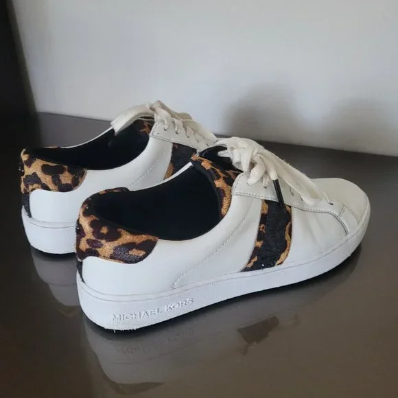 Michael Kors woman 7.5  sneakers - Picture 10 of 14